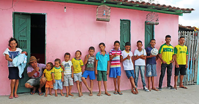 brazilian-family-of-13-son