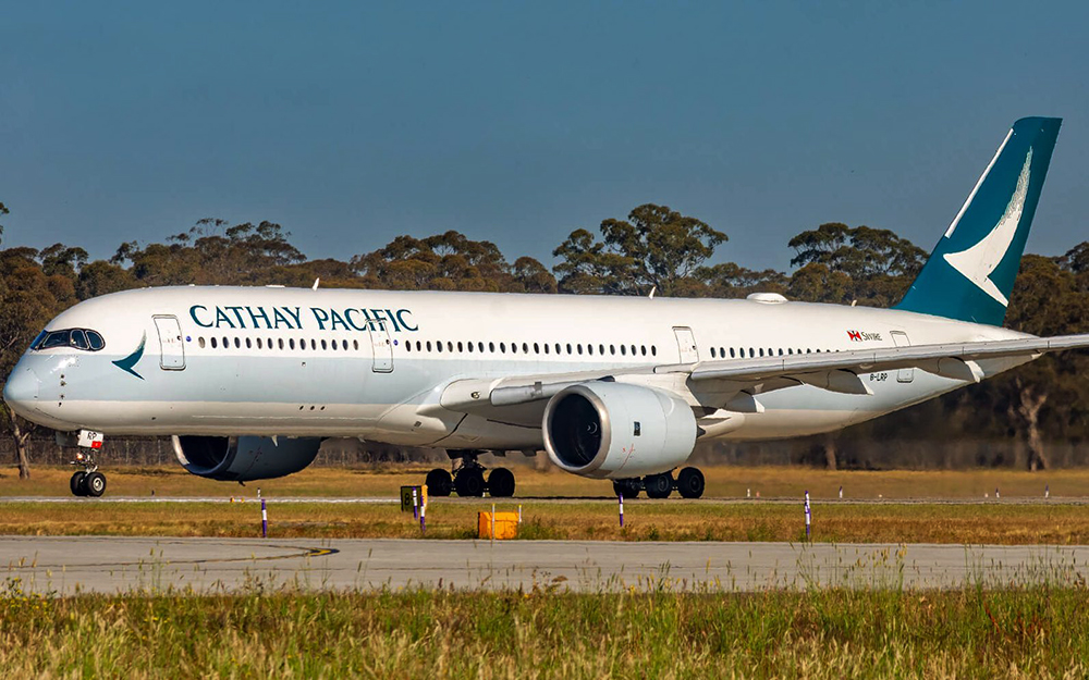 cathey pacific plane